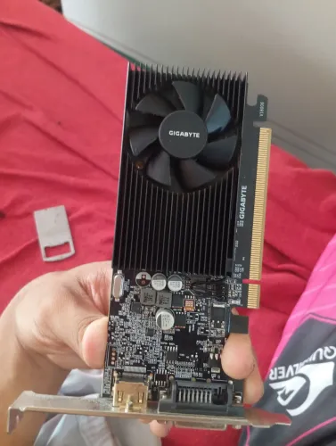 gt 1030 dvi+hdmi em perfeito estado 