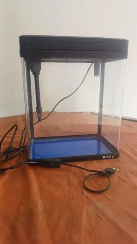 Vendo aquário boyu