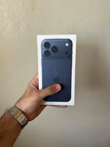 iPhone 17 Pro Max azul lacrado