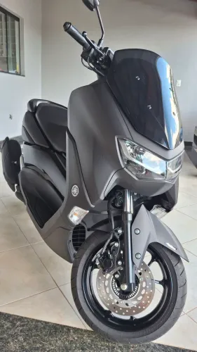 Nmax CONNECT 160 24/24 com apenas 3.500km NOVA