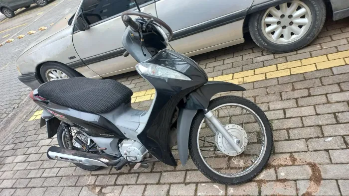 Vendo biz 2016 valor 7.500;  tabela fipe é 11.500