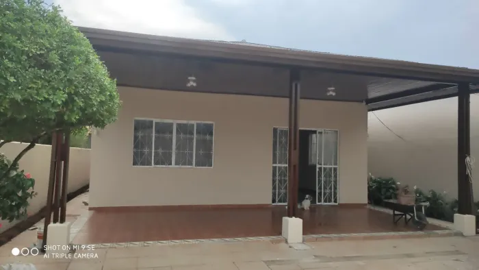 Casa bem localizada no Agenor de Carvalho 
