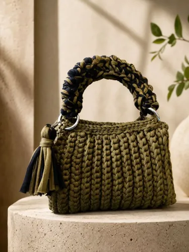 Linda bolsa em fio de malha