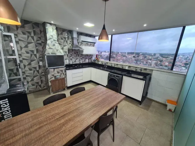 Apartamento Duplex à Venda no Bairro Candelária, em Belo Horizonte