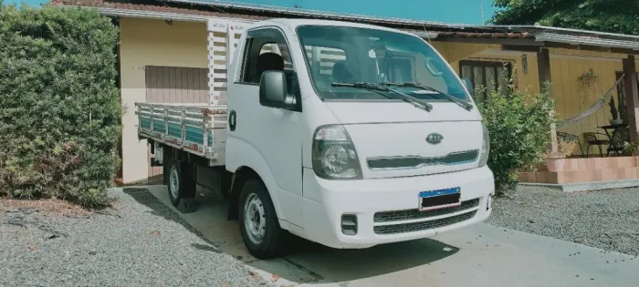 Kia Motors Bongo K-2500 2.5 4X2 TB Diesel 2013