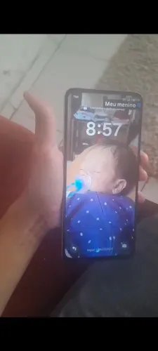 Vende se um Realme not c75 256 gigas 3 meses de uso sem nenhum arranhão 