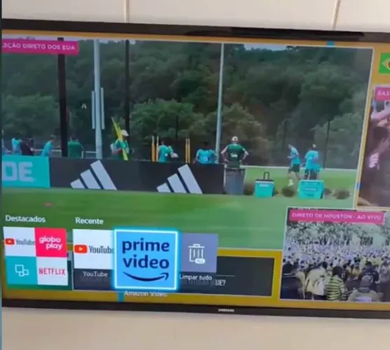 TV Smart 40 Polegadas SAMSUNG, ótima condição, Vai com controle Original
