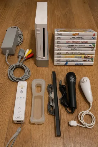 Nintendo WII com 9 jogos e acessórios