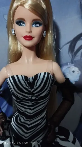 Barbie 65TH - Loira<br>R$250