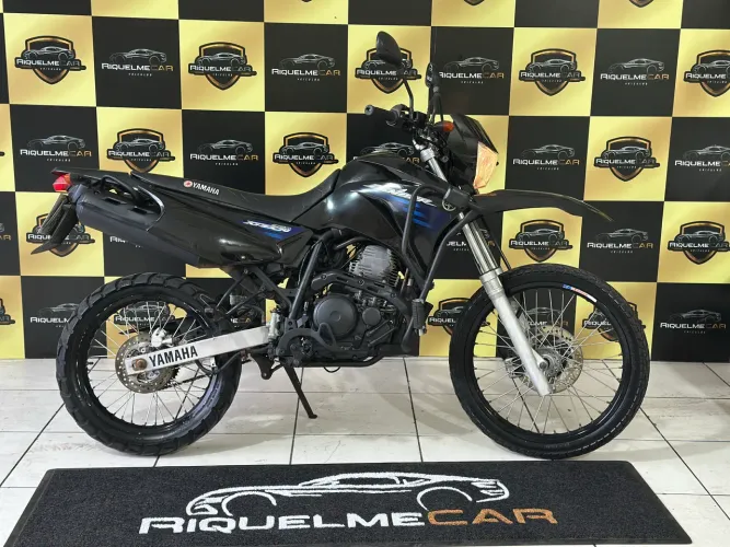 LANDER 250cc 2015 MOTO CONSERVADA!!!
