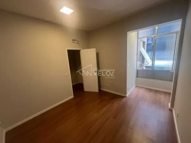 Apartamento - / Residencial / Flamengo