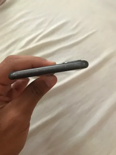 iPhone 8