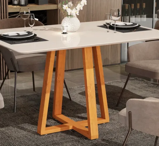 Mesa linda toda em madeira maciça