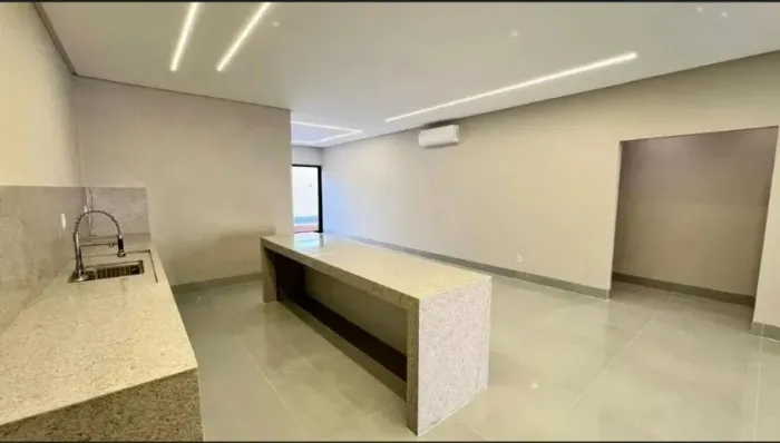 Otima oportunidade casa de 3650m², 3 quartos e 3 banheiros