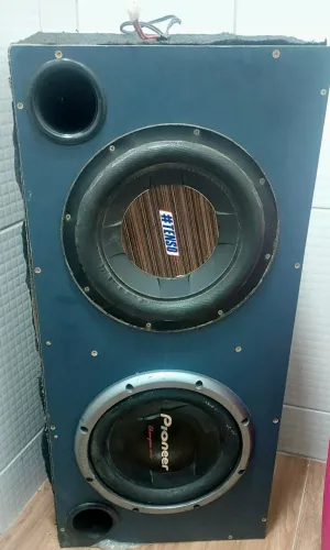 Caixa selada Pionner "Cara Preta"