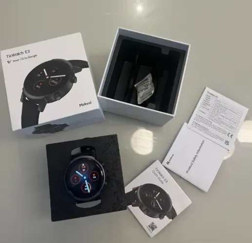 Smartwatch Mobvoi TicWatch E3 em excelente estado!