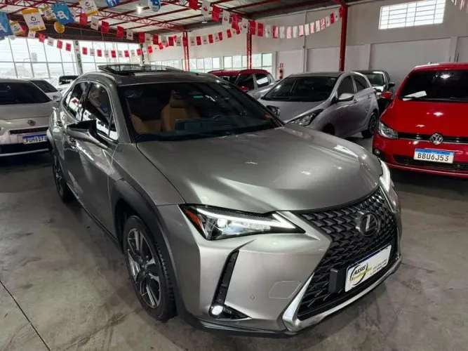 Lexus UX-300h 2.0 16V Aut. (híbrido) 2025