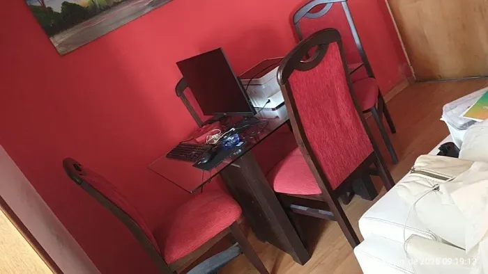 Conjunto mesa com cadeira
