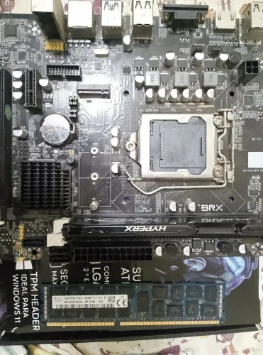 Venda de placa mãe 1155 e memória para servidor 16 GB
