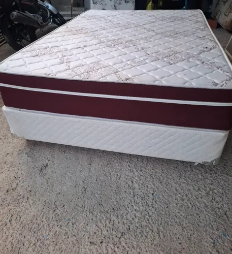 cama box de casal padrão com colchão ortopédico já está higienizado aceito pix ou