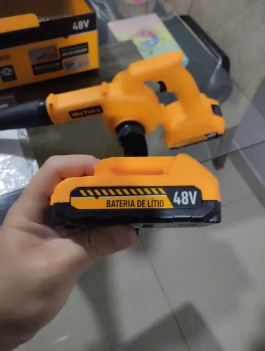 Soprador de folhas a bateria 