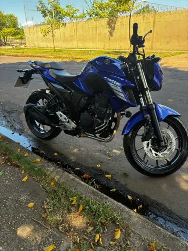 Vende-se Moto Fazer 250cc