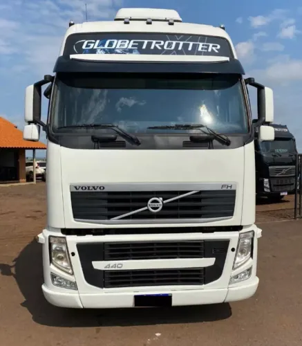  Volvo FH 440 Globetrotter 6x2 Cavalo 2010 