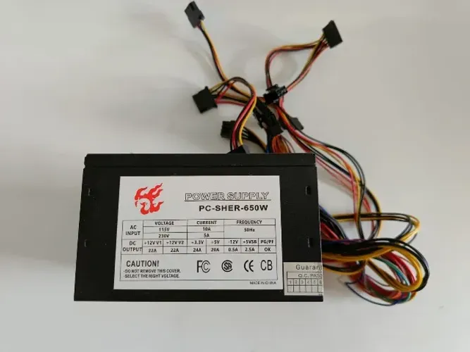 Fonte Gamers ATX 650W Power (1 ano de uso)