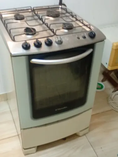 Vendo fogão e geladeira