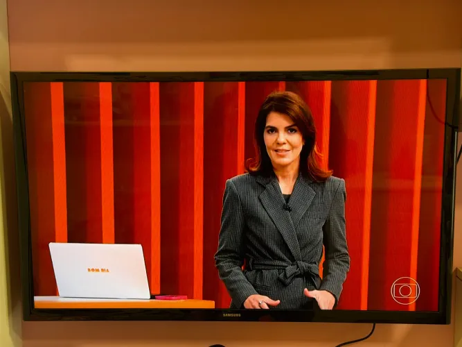 TV Samsung - Tela: LED de 32 polegadas (plana)