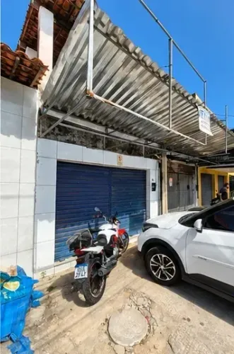 Prédio/Casa comercial na principal da Cabo Reis, aceito carro como parte de pagamento
