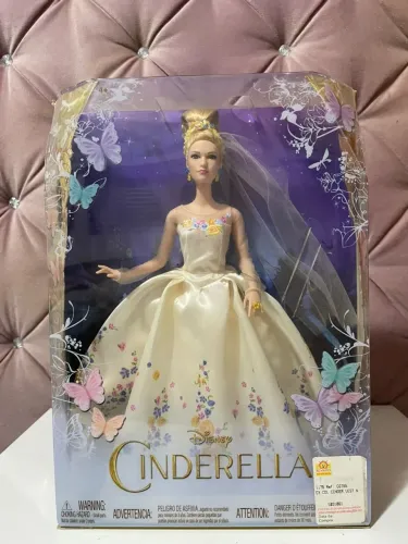 Boneca LIVE ACTION Cinderela NOIVA!