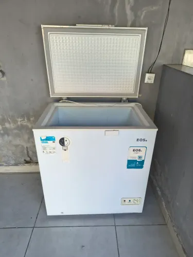 Vendo freezer e Geladeira 