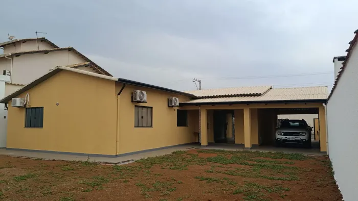 Vendo casa térrea Condomínio RK