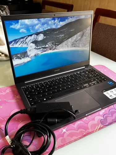 Samsung Galaxy Book I5 8GB RAM 256GB (1.5kg) - Graffite