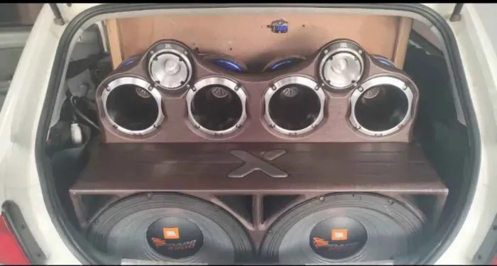 Som automotivo completo