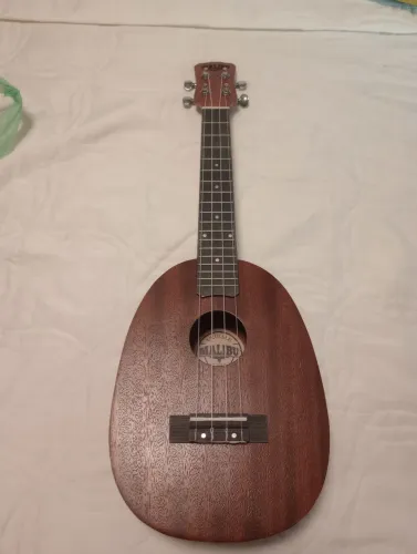 Ukelele Malibu