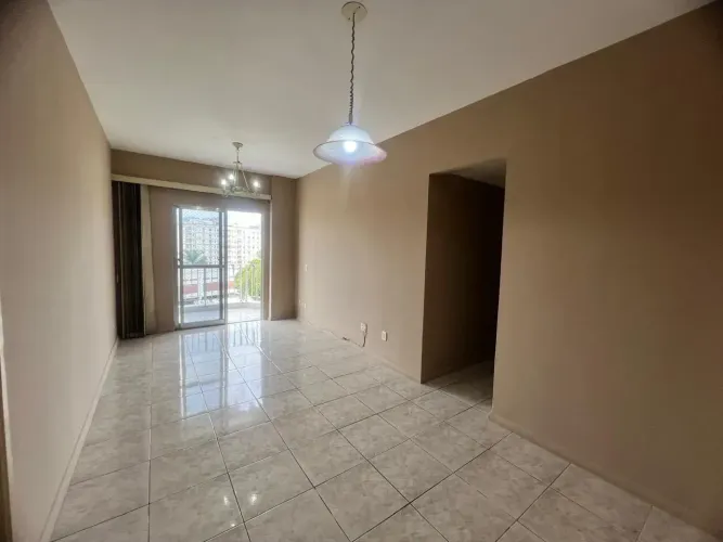 Apartamento para alugar de 2 quartos em Taquara - Rio de Janeiro - RJ