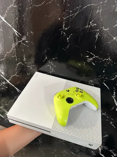 Xbox one s