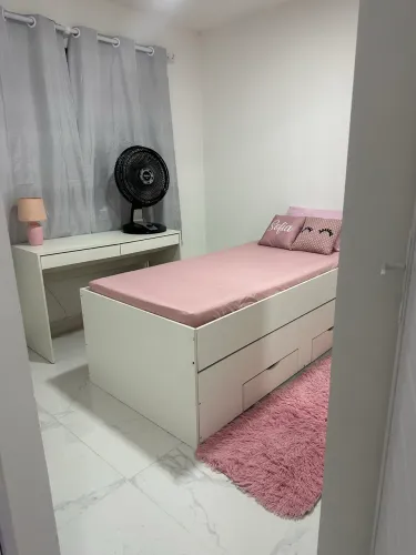 Cama de solteiro com cama auxiliar