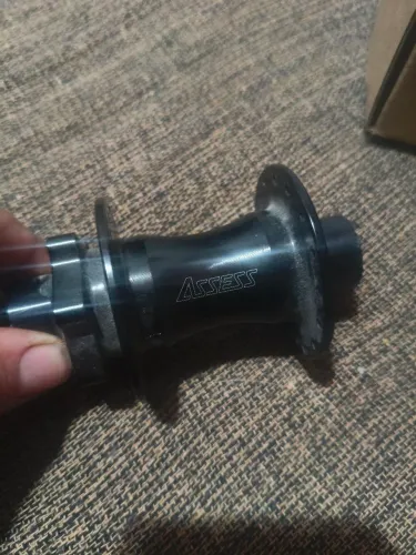 Cubo dianteiro 20mm 32 furos ASSESS top zero