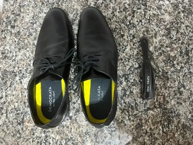 Sapato Social Masculino Democrata Ultra Light - Preto - Tam 42  (Seminovo com Calçadeira)