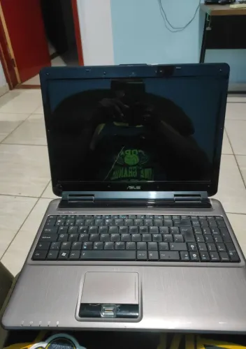 Notebook Asus N50V para retirada de peças muito conservado 