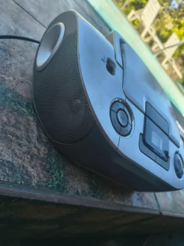 Rádio AM /FM toca cd