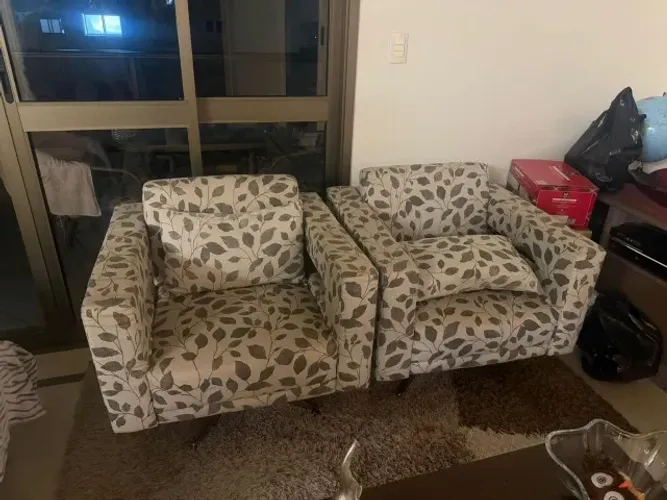 Par de Poltronas Giratórias Decorativas (Estampa Botânica) - Impecáveis!