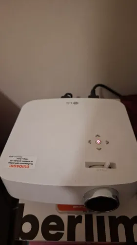 Projetor LG PF50KS + Mi Stick