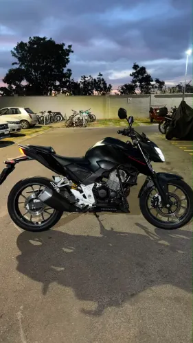 Cb 300f ótimo estado de conservação
