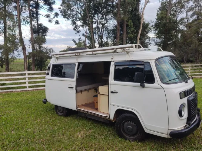 Volkswagen Kombi Standard 1.4 MI Total Flex 8V 2009
