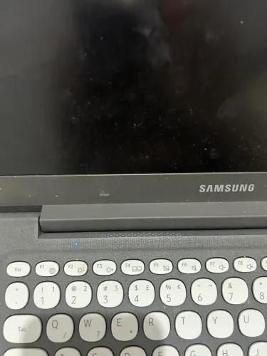 NOTEBOOK SAMSUNG 530x usado 