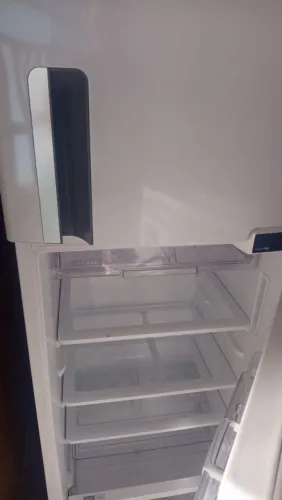 Vende-se geladeira